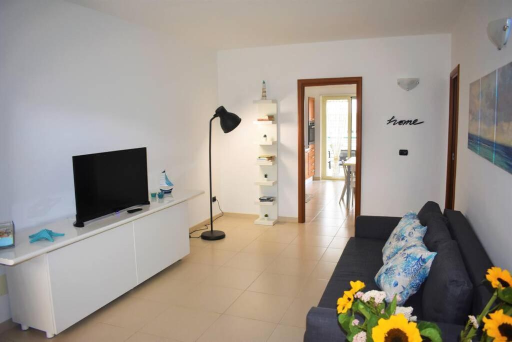 Donna Teresa Accomodation - Holiday House Monopoli Bagian luar foto