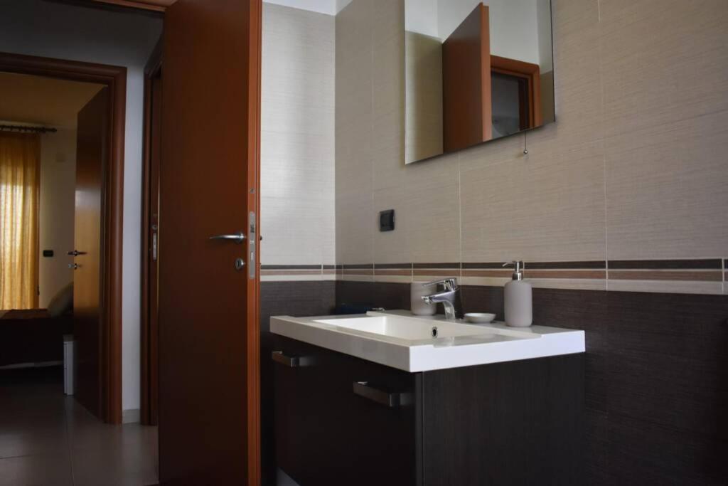 Donna Teresa Accomodation - Holiday House Monopoli Bagian luar foto